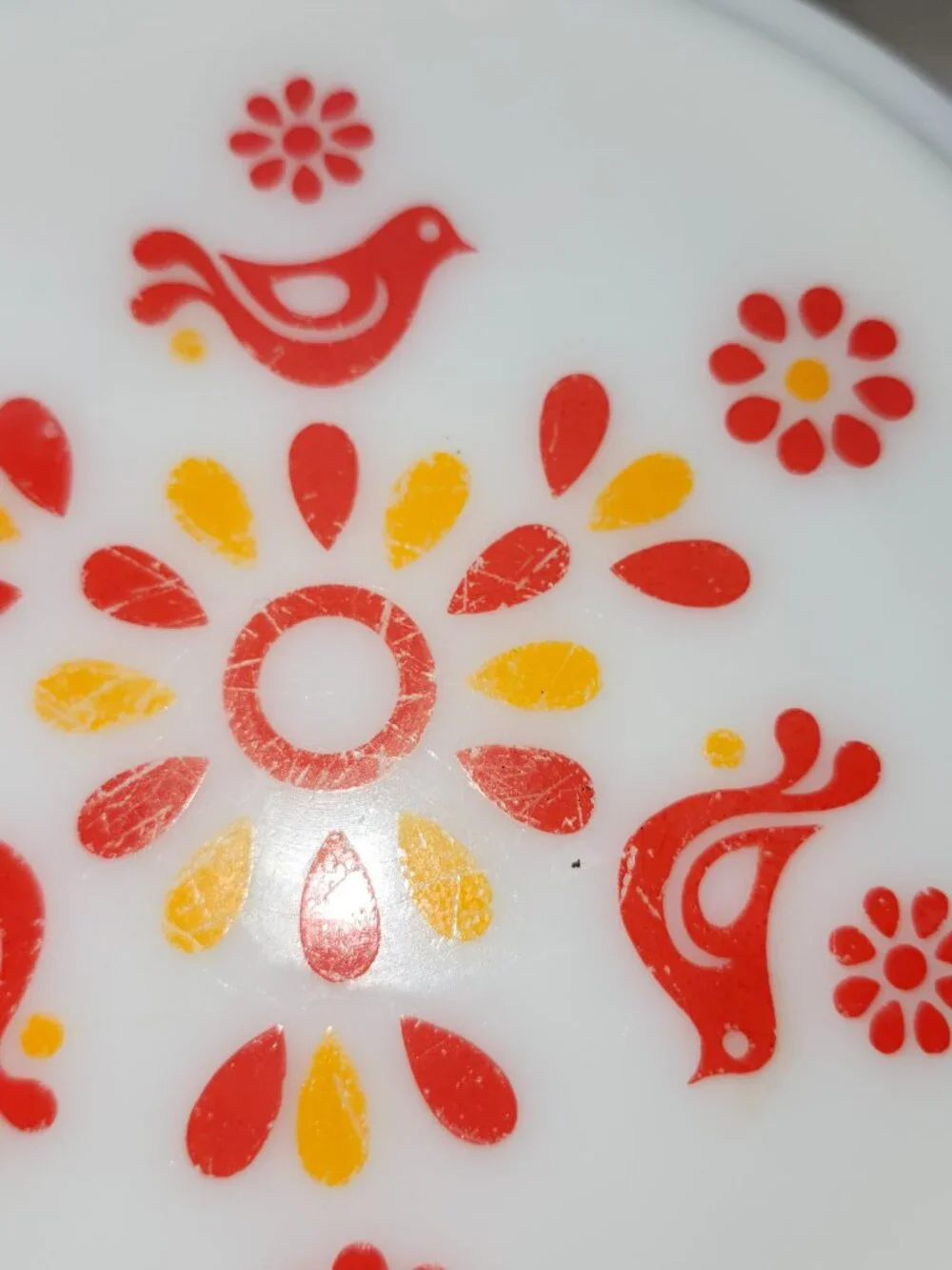 Pyrex friendship pattern various sizes and towel